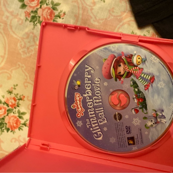 Strawberry shortcake dvd bundle of 3 - Picture 4 of 10